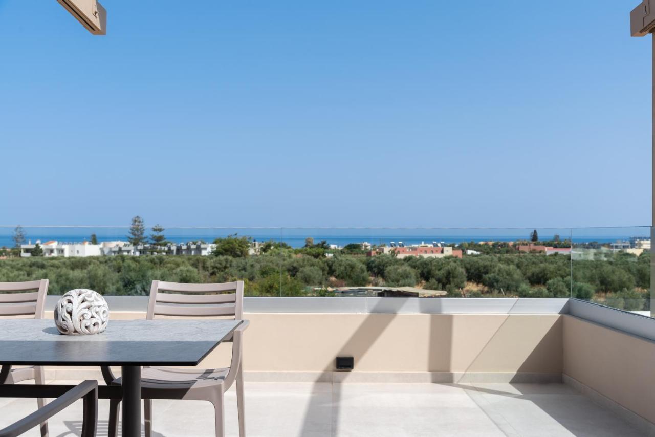 Alba Bianca Villa, Family Retreat With Heated Pool By Thinkvilla Hersonissos  Bagian luar foto