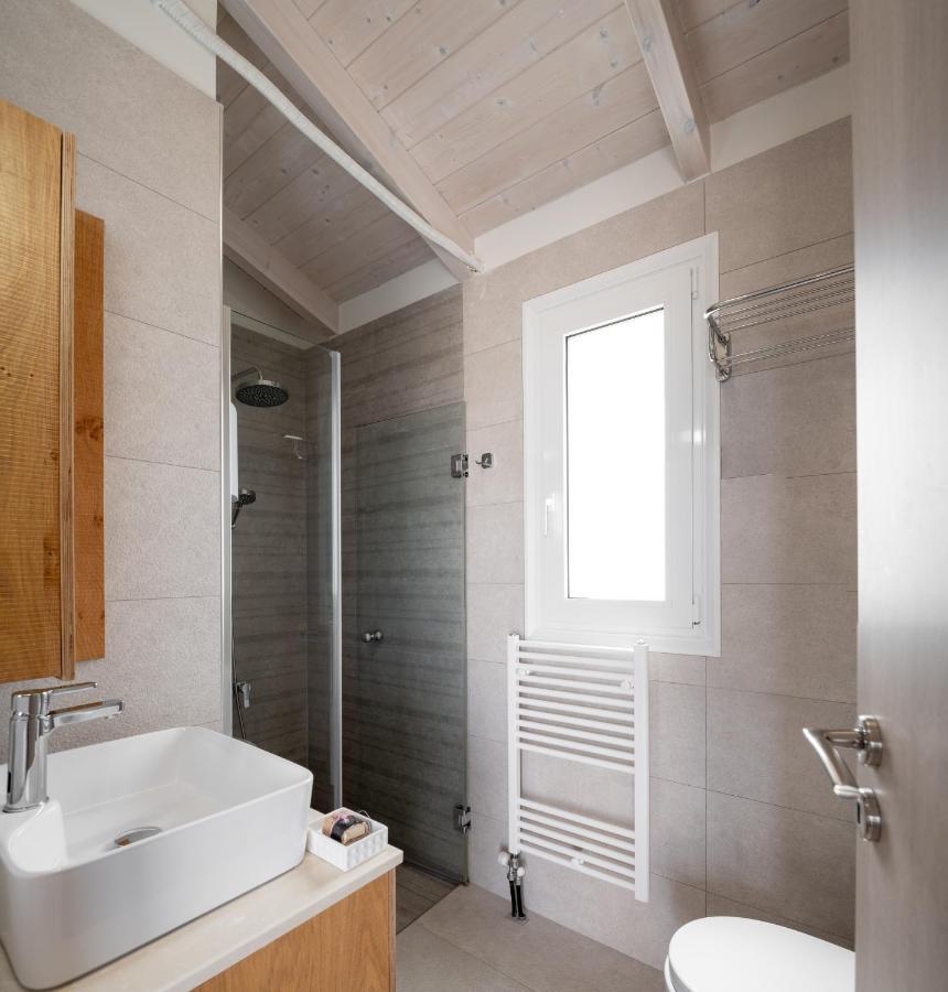 Alba Bianca Villa, Family Retreat With Heated Pool By Thinkvilla Hersonissos  Bagian luar foto