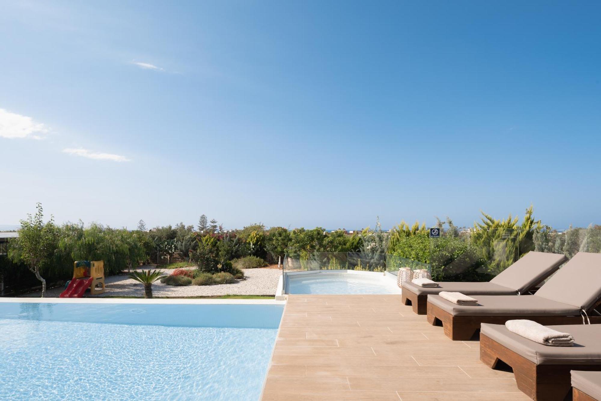 Alba Bianca Villa, Family Retreat With Heated Pool By Thinkvilla Hersonissos  Bagian luar foto
